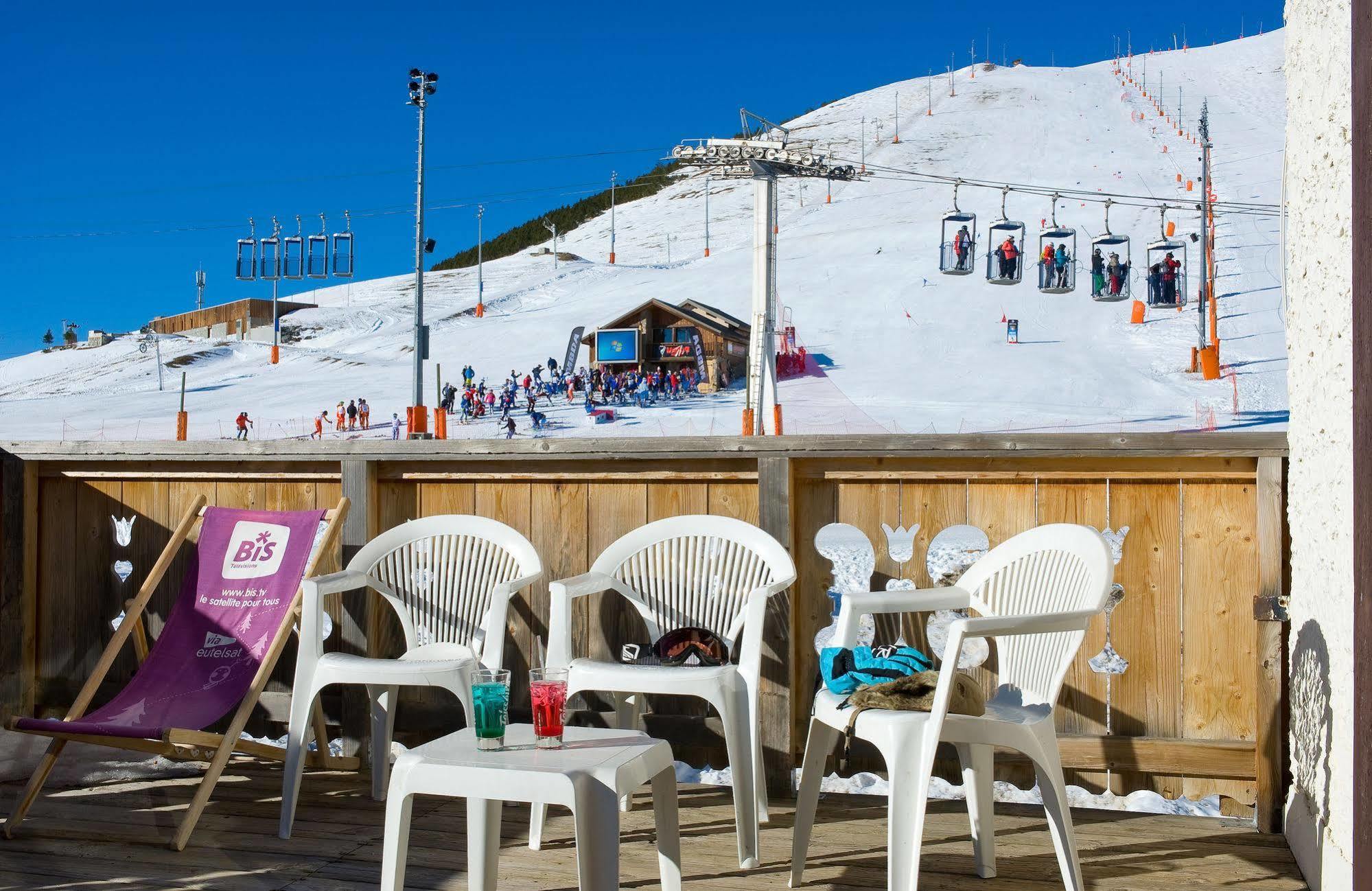 Madame Vacances Hotel Le Christina Alpe d'Huez Eksteriør billede