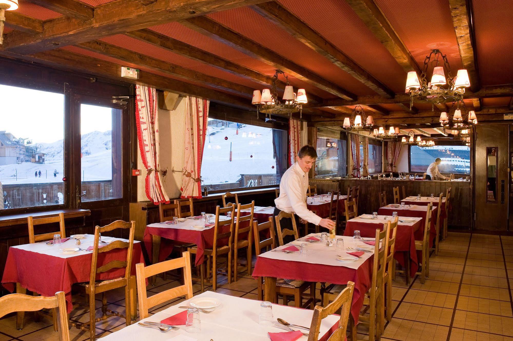Madame Vacances Hotel Le Christina Alpe d'Huez Eksteriør billede